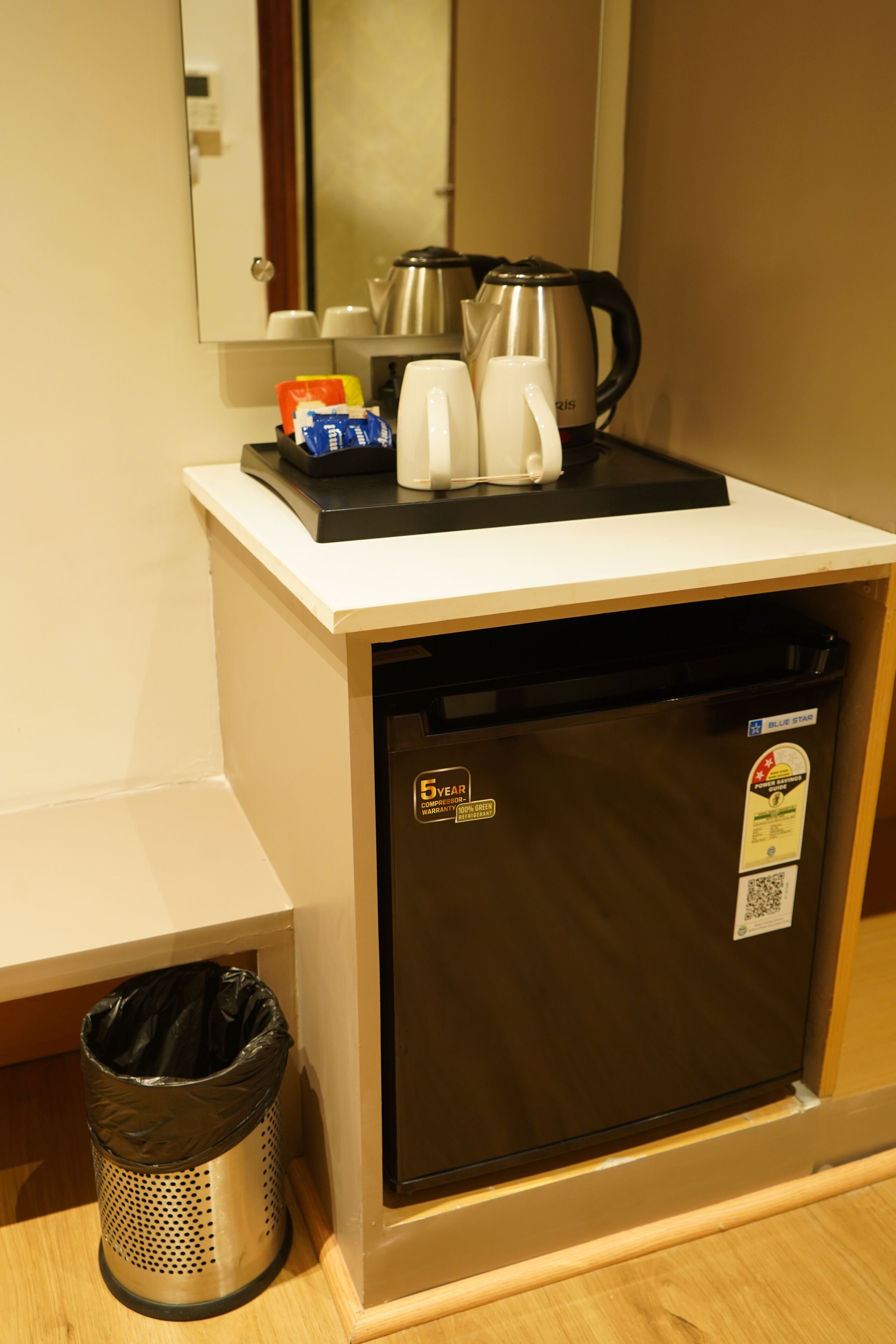 Deluxe Double Room, City View | Interior