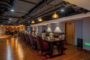 Dining - ELITE James Joyce Coffetel Hotel Guangzhou Pedestrian Street Beijing Lu Metro Station Branch - Free Deliver Service to Canton Fair Complex During Canton Fair Period (Guangzhou)