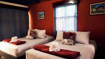 Quarto duplo bĂĄsico, banheiro privativo