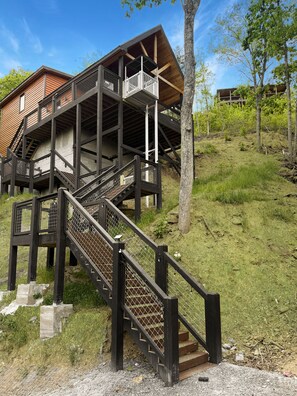Exterior - Mountain View Escape – A Smoky Mountain Retreat with Hot Tub, Firepit & Lift (Sevierville)