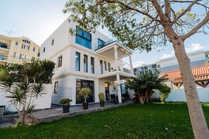 Exterior - GuestReady - Apartment with lush garden in Funchal (Funchal)