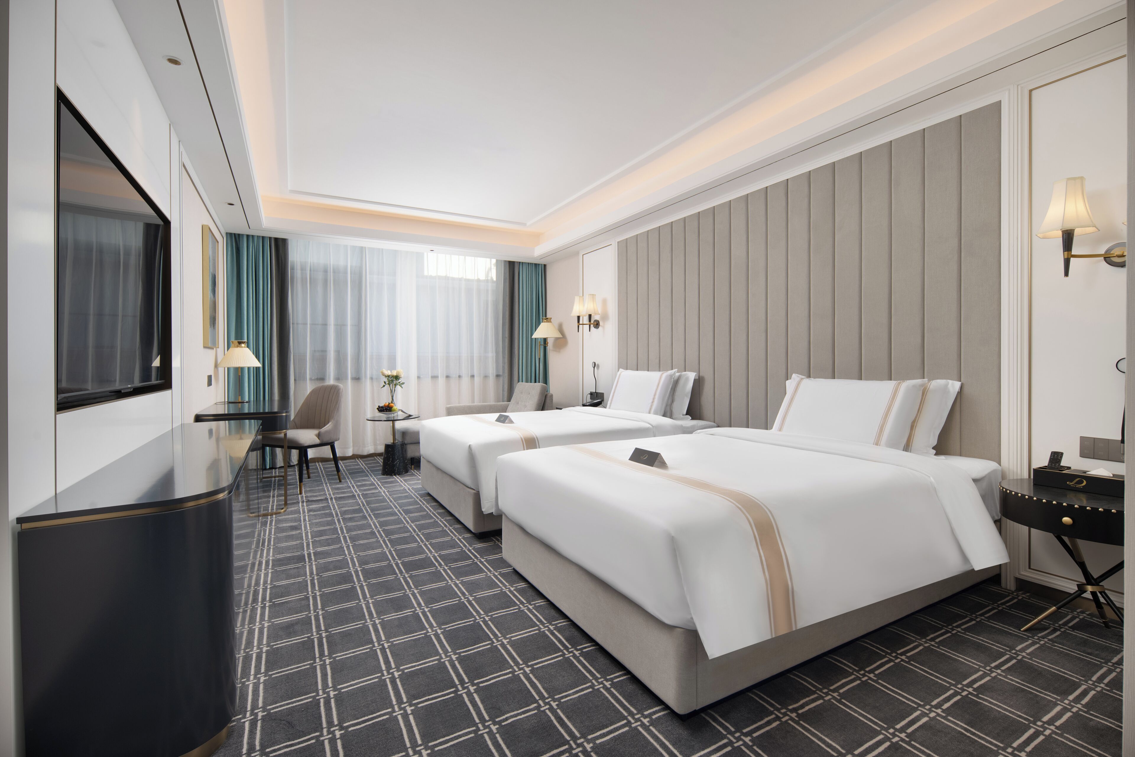 Luxury Twin Room, City View