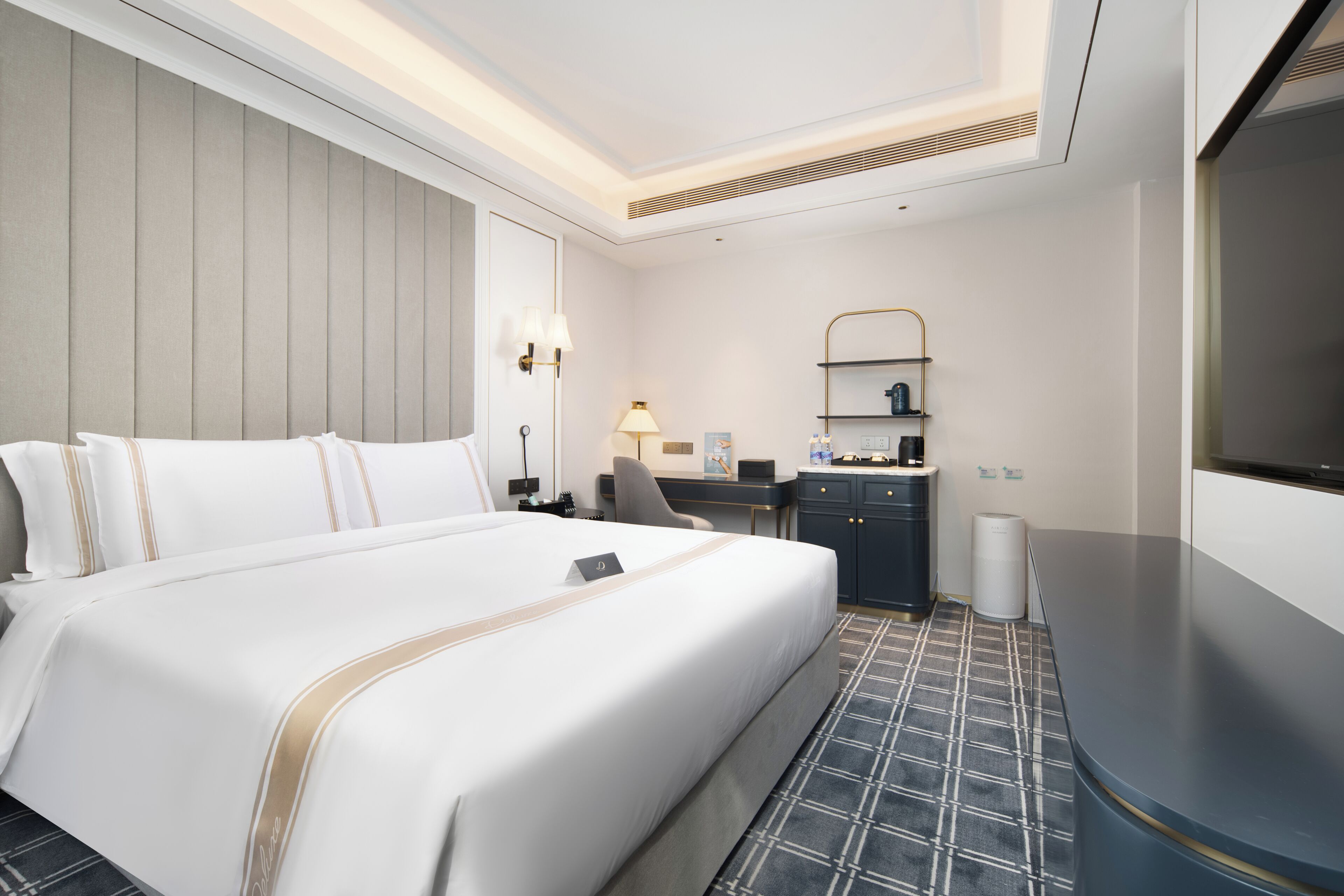 Superior Double Room, City View