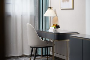 Family Twin Room, City View | Interior