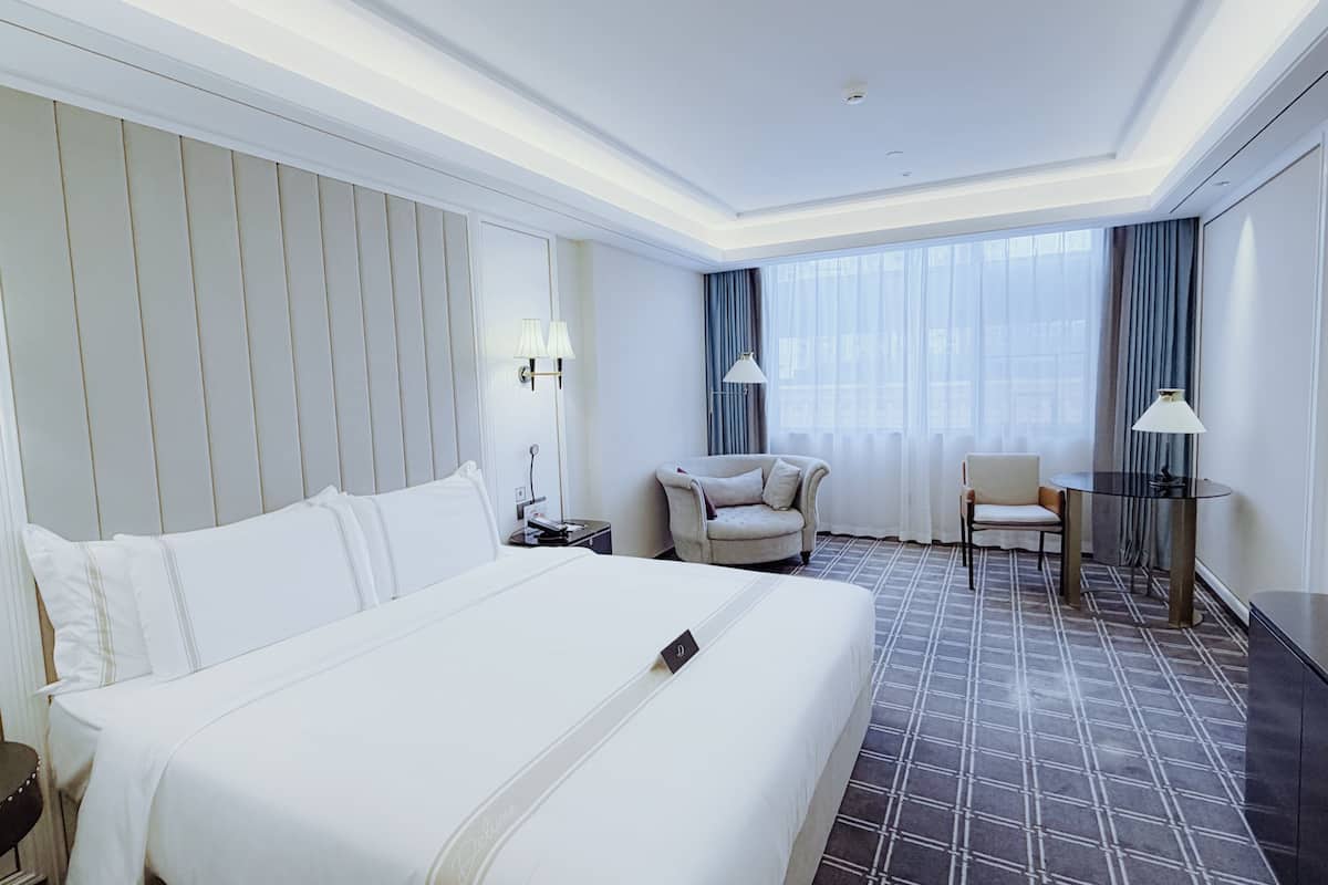 Business Double Room, City View