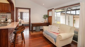 Interior - Busselton Central Accommodation (Busselton)