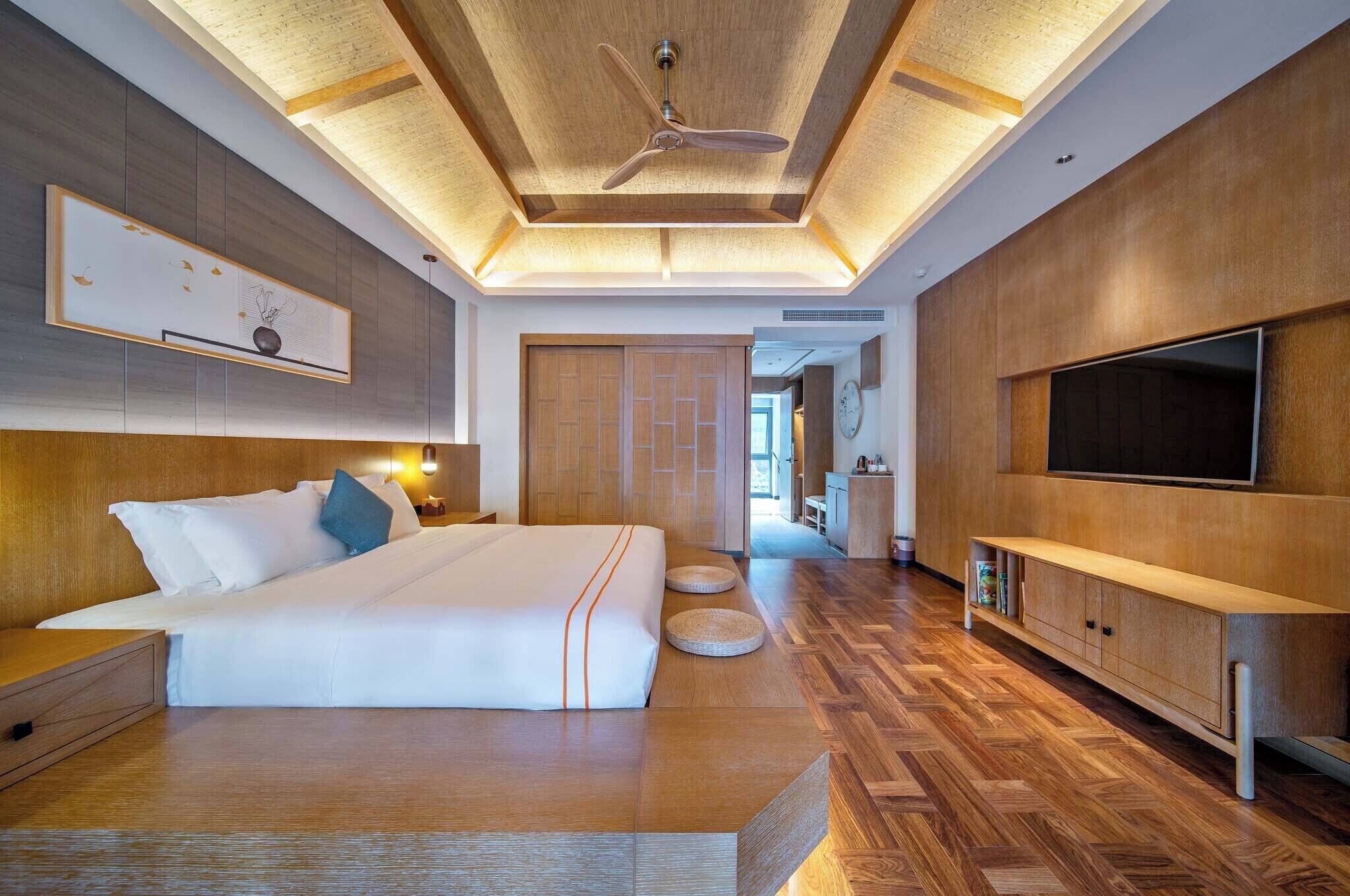 Premier Double Room, Hill View