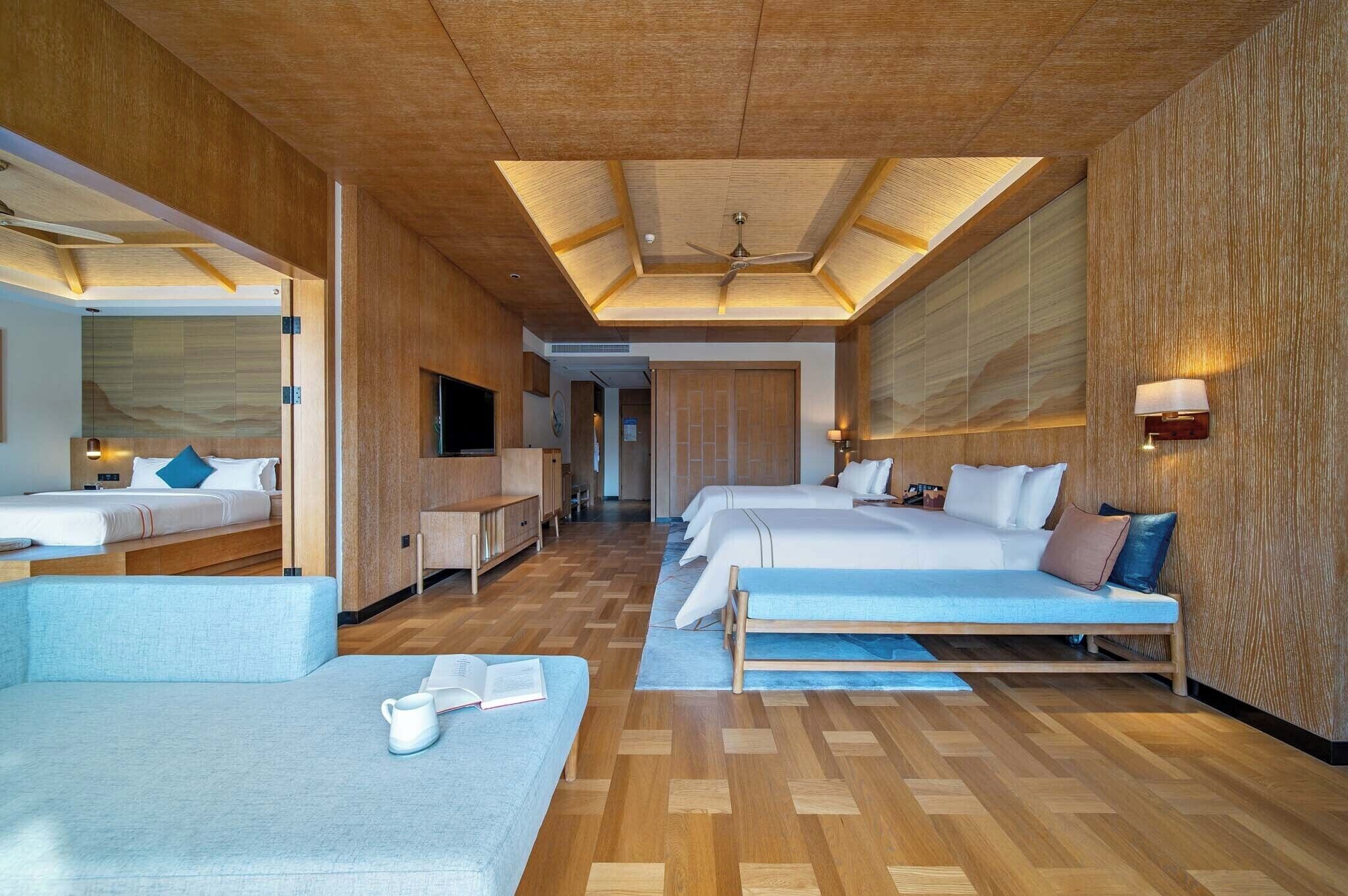 Family Suite, Hill View