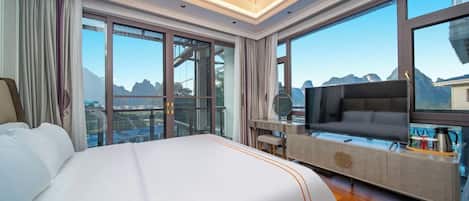 Luxury Villa, Hill View