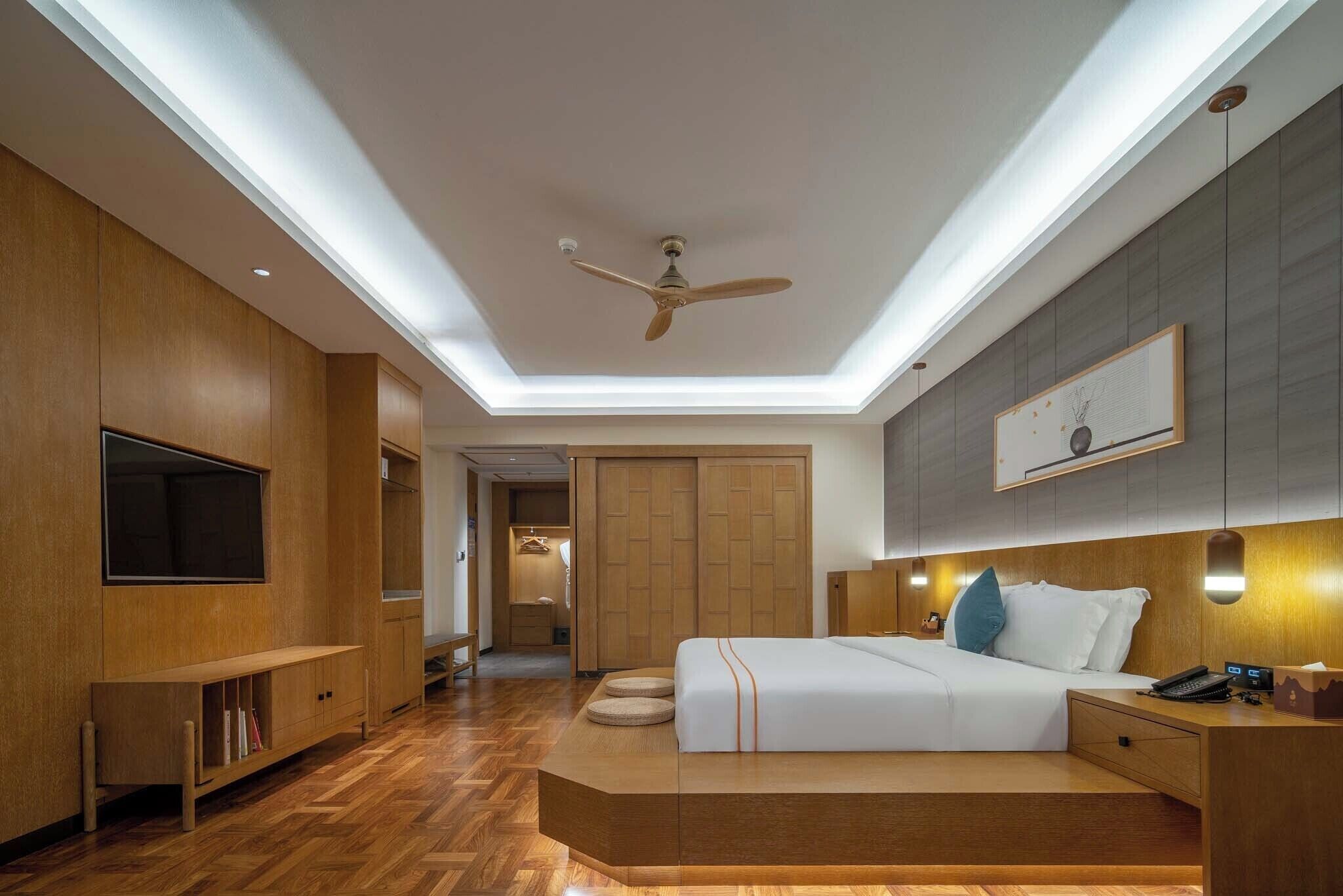 Honeymoon Double Room, Hill View