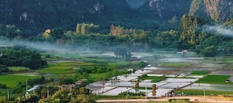 Yangshuo Fadai hot spring luxury hotel