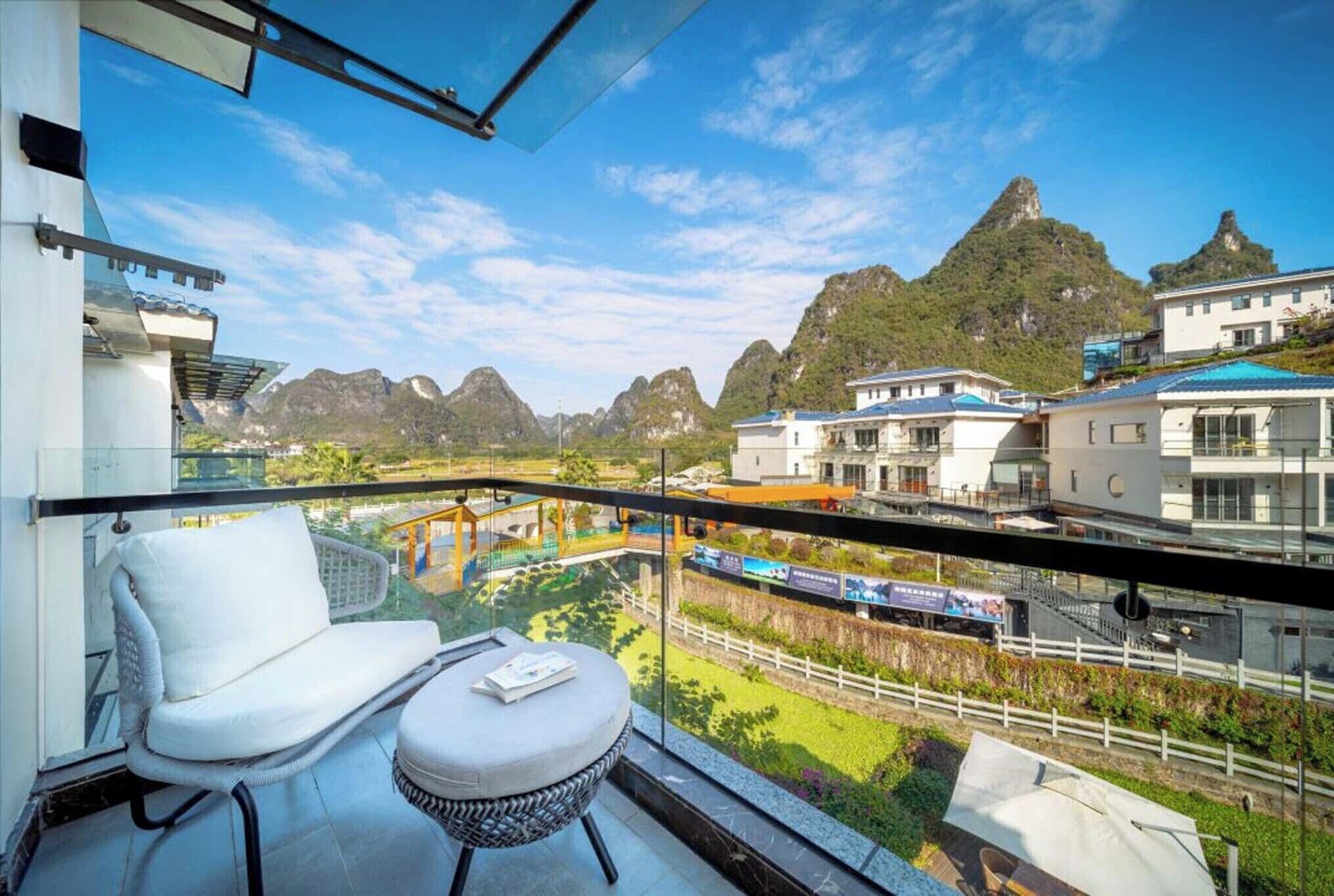 Premier-Doppelzimmer, Hügelblick | Terrasse/Patio