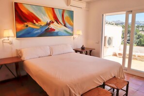 Iron/ironing board, WiFi, bed sheets - Casa Pabas - Altea, Costa Blanca (Altea)