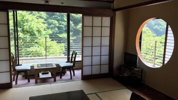 Standardværelse til 4 personer - bjergudsigt | Interiør