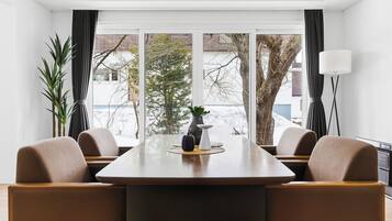 Apartment | Dining