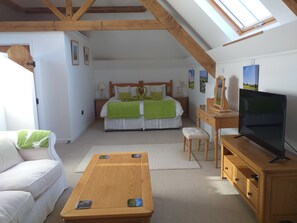 4 bedrooms, iron/ironing board, travel cot, free WiFi