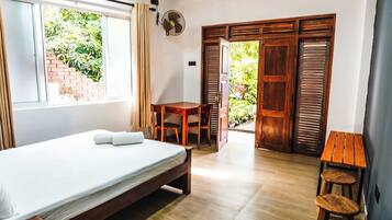 Kahden hengen comfort-huone, 1 keskisuuri parisänky, keittotila