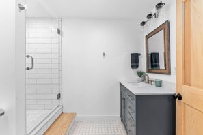 Hair dryer, towels - Mountain Magic! Hidden Door| Hot tub| Arcade| View (Bartlett)