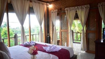 Deluxe Double Room, Balcony, Garden View