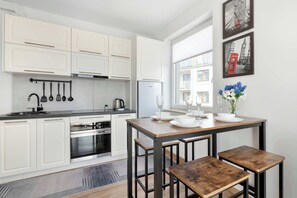 Fridge, microwave, oven, stovetop - Modern Apartment | Gdansk | Balcony | Parking (Gdańsk)
