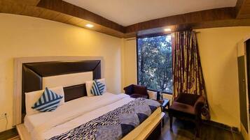 Premium Room, Valley View | Laptop workspace, iron/ironing board, free WiFi, bed sheets