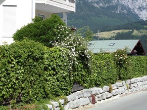 Exterior detail - Vacation apartment with terrace for 2 people (Schönau am Königssee)
