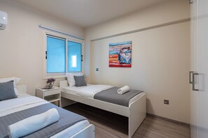 Egyptian cotton sheets, premium bedding, individually decorated - Vox 2-BR Apt & Balcony in Larnaca (Larnaca)