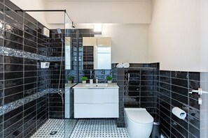 Apartment, 2 Bedrooms, Kitchen, City View | Bathroom - Vox 2-BR Apt & Balcony in Larnaca (Larnaca)
