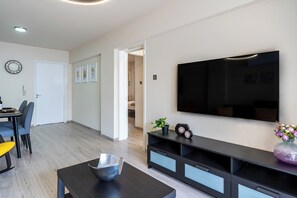 Departamento, 2 habitaciones, cocina, vista a la ciudad | Interior