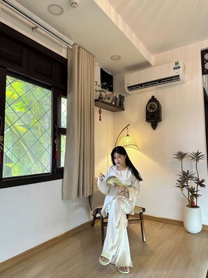 Studio de style japonais, 1 très grand lit, vue jardin | Chambres insonorisées, fer et planche à repasser, Wi-Fi gratuit