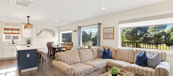 Steps to the Beach! Ocean-View Home Mins from Seabrook — Sleeps 10!