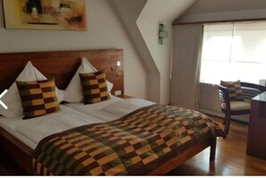 Unclassified image, 4 of 8, button - Hotel Nassauer Hof (Kiedrich)