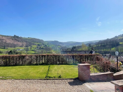 1 bedroom accommodation in Llangollen
