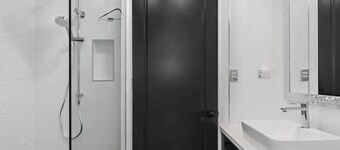 Modern Luxury Retreat | 4BR | Sleeps 8 | Mount Tamborine