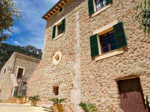 Room - Biniforani Nou 12 pax (Bunyola)