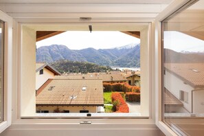 Interior - Serenity Como Lake View Apartment with Pool (Lenno)