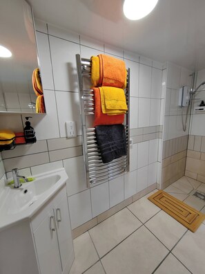 Bathroom - Charming Detached Cottage in Aberdeenshire (Aberdeenshire)