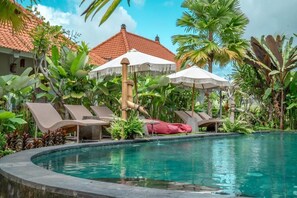Outdoor pool - Tulus Hati Ubud Retreat (Ubud)