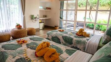 Camera tripla, balcone