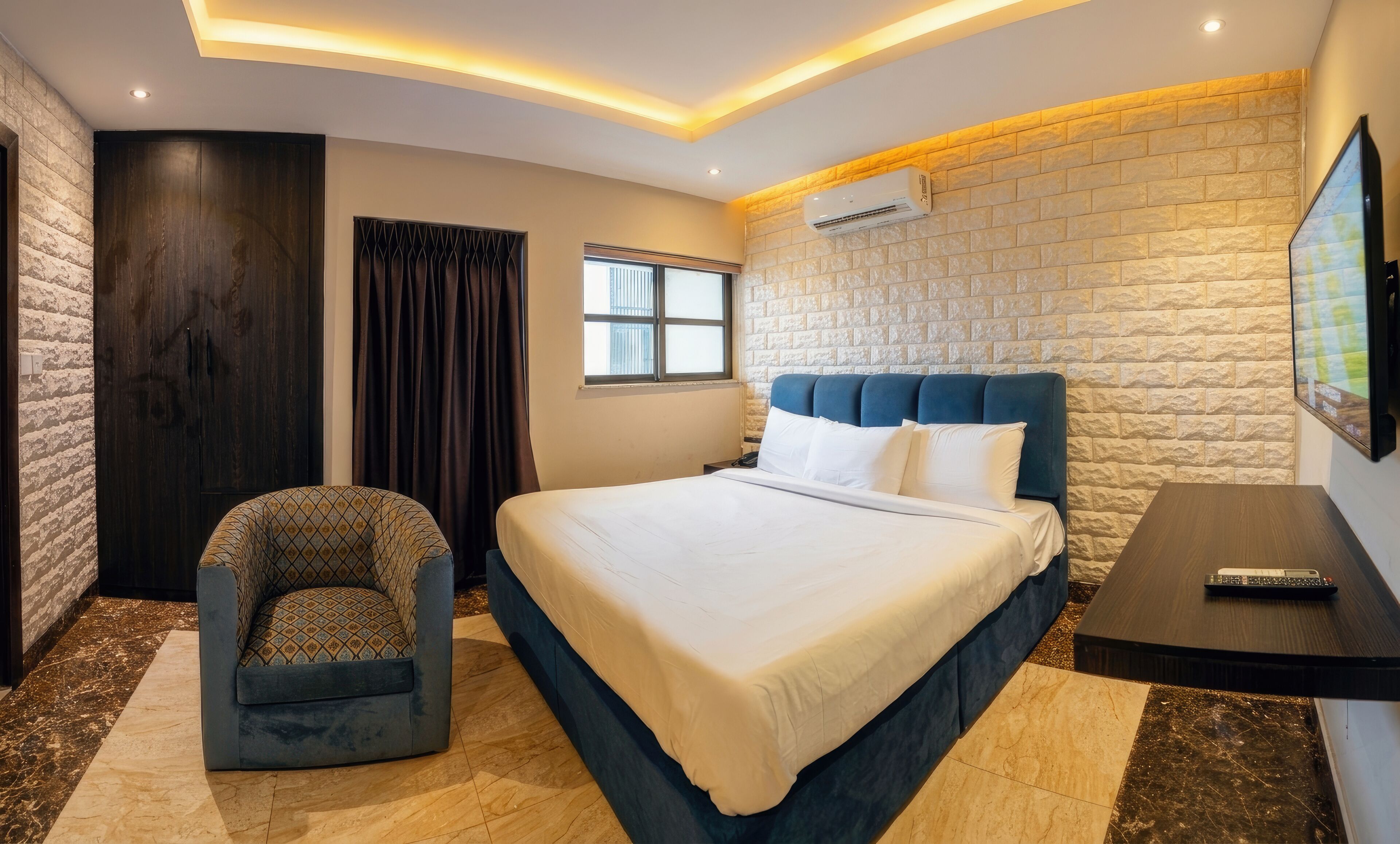 Standard Studio, Balcony, City View | Premium bedding, desk, laptop workspace, free WiFi