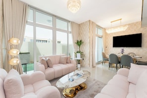 Living area - PVH - Mimosa - Serene 3BR Villa (Dubai)