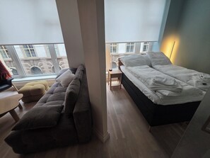 2 chambres, fer et planche à repasser, Wi-Fi, draps fournis
