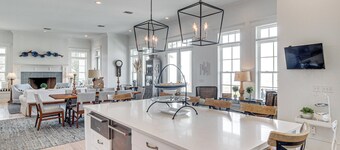 On the Beach + Gulf: Luxe Pass Christian Escape