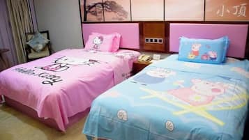 Cribs/infant beds