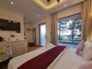 特級客房, 露台, 山景 | 熨斗/熨衫板、免費 Wi-Fi