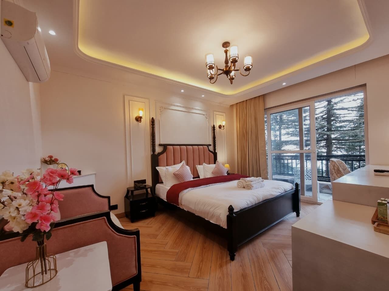 Executive Room, Balcony, Mountain View