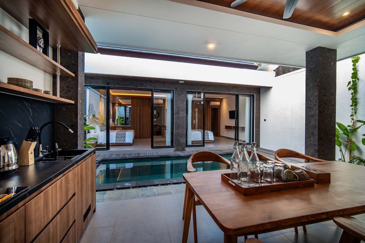 Deluxe Villa, Pool View