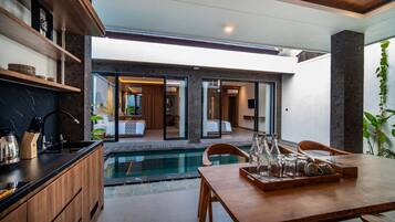 Deluxe Villa, Pool View