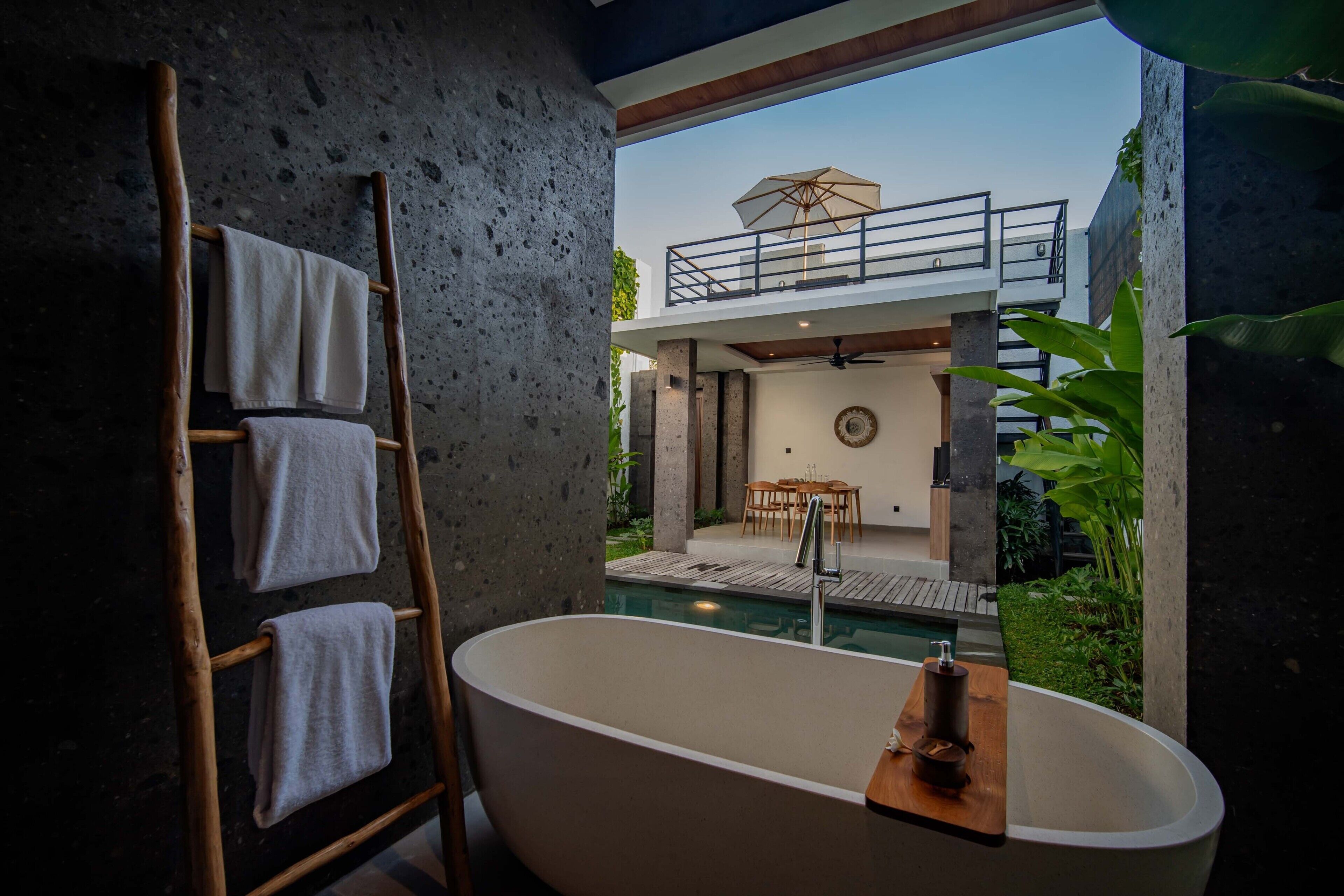 One Bedroom Pool Villa with private kitchen | Terrace/patio