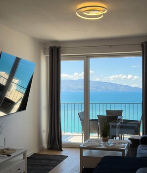 TV - Elisa - Panoramic View (Saranda)
